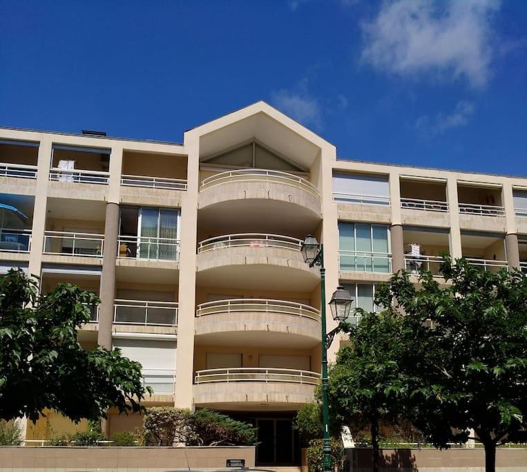 Appartement 2 Pieces Avec Une Grande Terrasse, 3 Etoiles, Wifi, Box Pour Vehicule Et Velos Les Sables-dʼOlonne Екстериор снимка