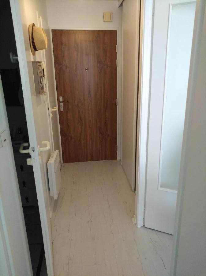 Appartement 2 Pieces Avec Une Grande Terrasse, 3 Etoiles, Wifi, Box Pour Vehicule Et Velos Les Sables-dʼOlonne Екстериор снимка