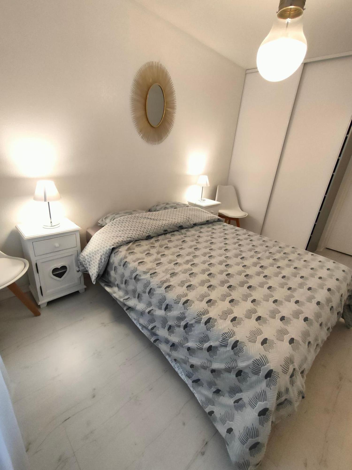 Appartement 2 Pieces Avec Une Grande Terrasse, 3 Etoiles, Wifi, Box Pour Vehicule Et Velos Les Sables-dʼOlonne Екстериор снимка